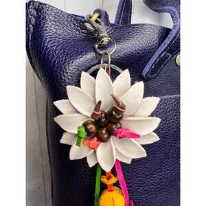 White Daisy Flower Leather Bag Charm Genuine Leather Purse Crossbody Keychain